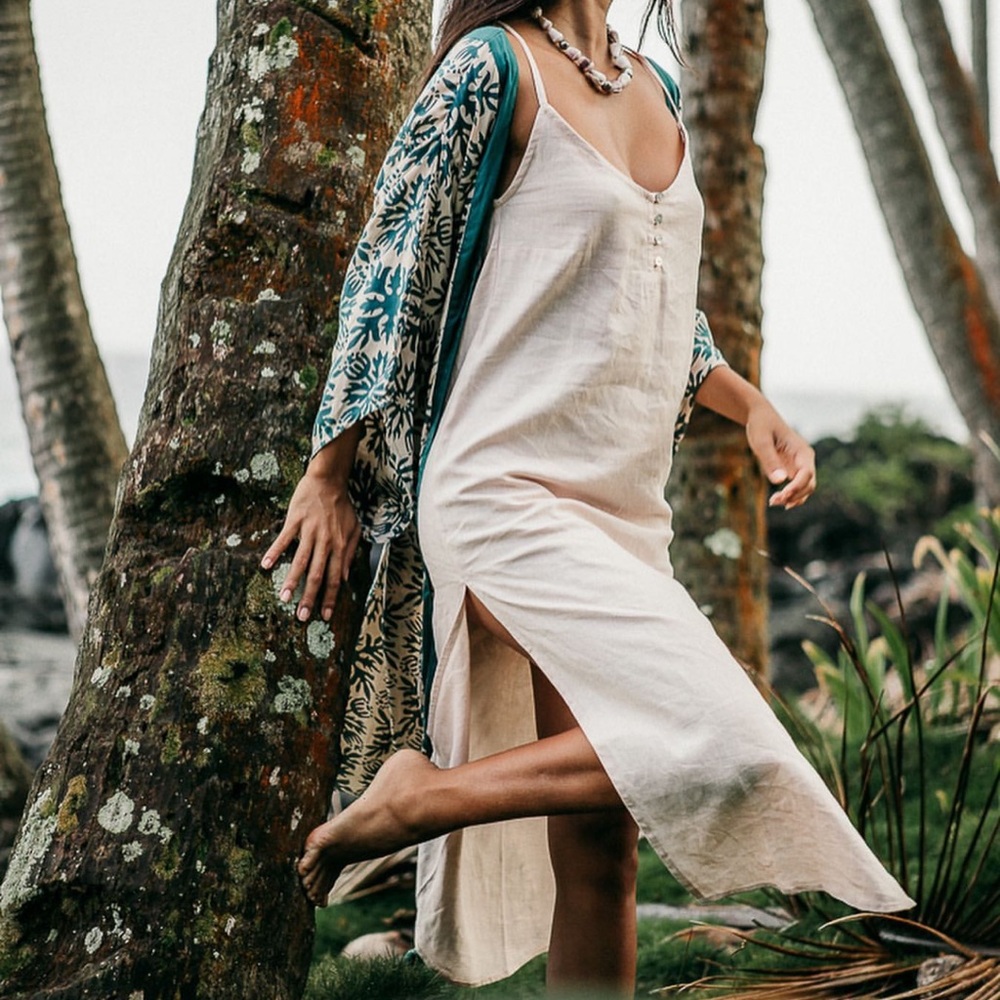 NWT Alohiwai Linen Akasha Dress, size Large